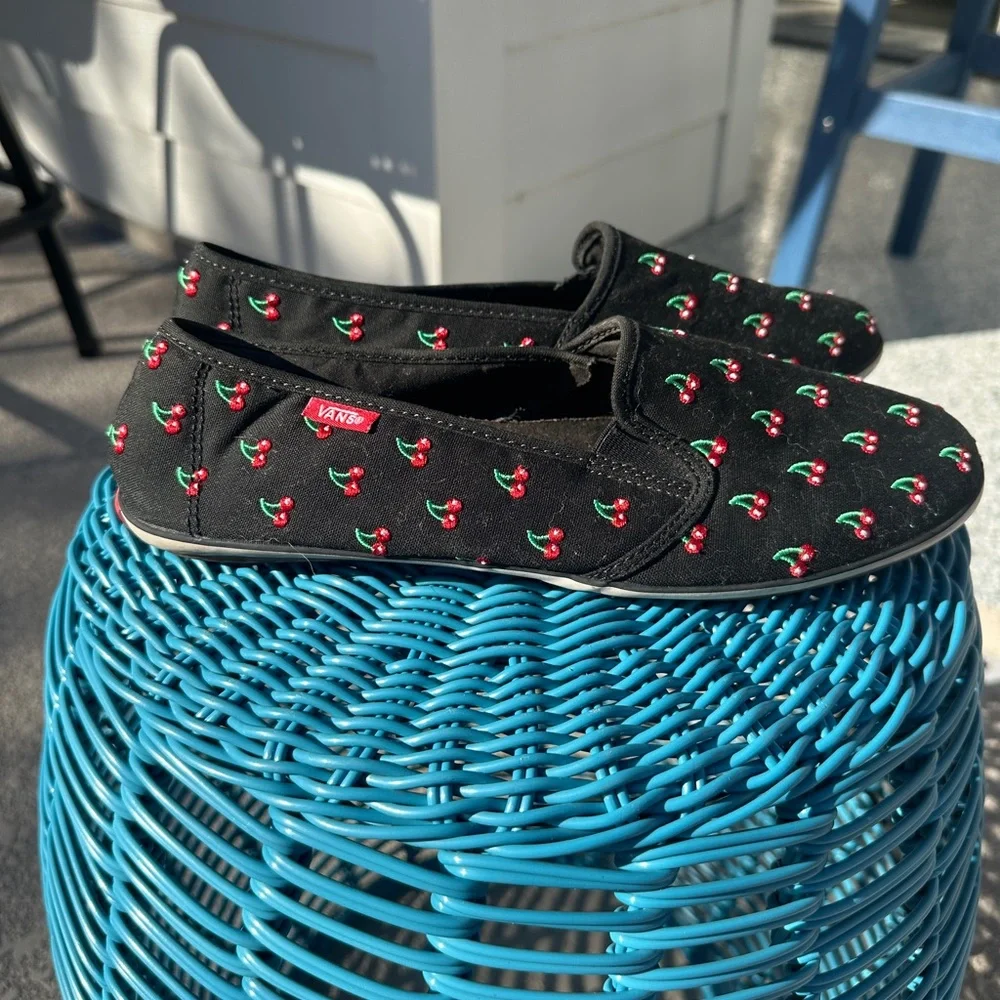 Vans Cherry Theme Black Slip On - Picture 5 of 8